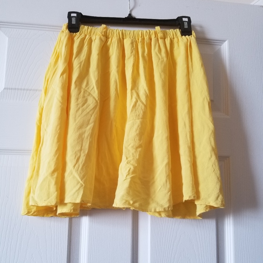 Xhilaration Yellow Circle Skirt XS